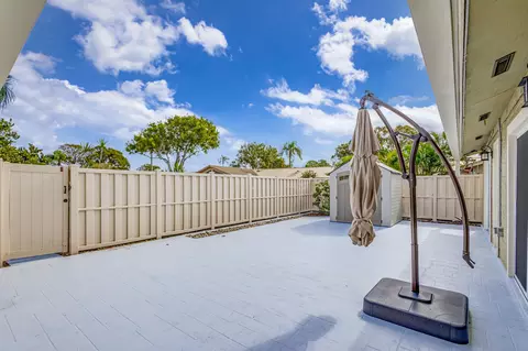 5906 Golden Eagle Cir, Palm Beach Gardens, FL 33418