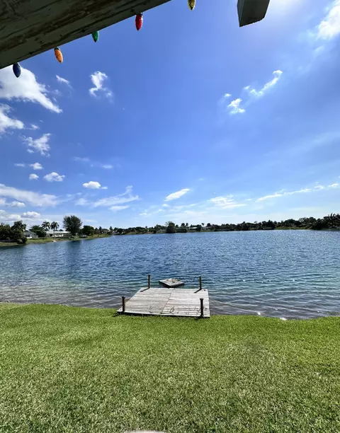 16403 SW 111th Ave, Miami, FL 33157