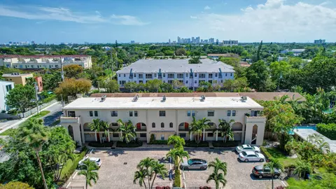 620 NE 28th St #105, Wilton Manors, FL 33334