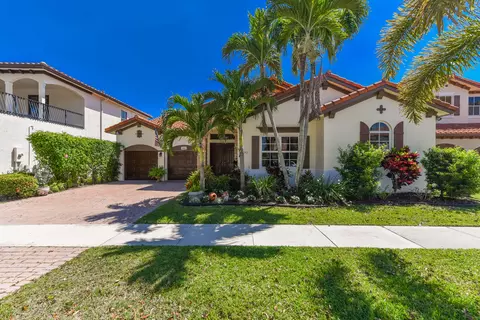 4042 Artesa Dr, Boynton Beach, FL 33436