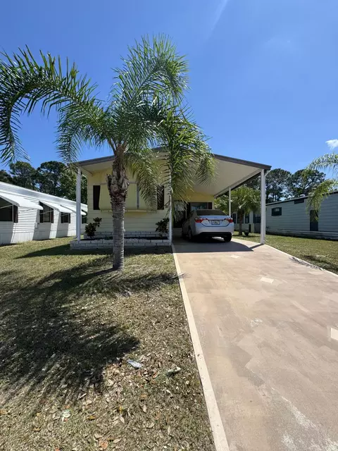 46 Calle De Lagos, Fort Pierce, FL 34951