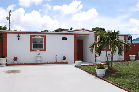 5764 Gramercy Dr, West Palm Beach, FL 33407