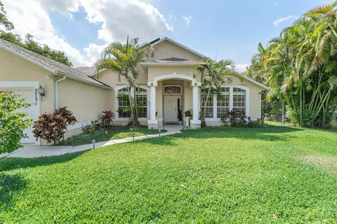 2751 SW Pierson Rd, Port Saint Lucie, FL 34953