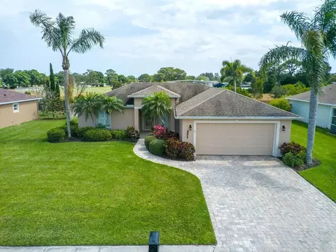 551 High Hawk Cir, Vero Beach, FL 32962