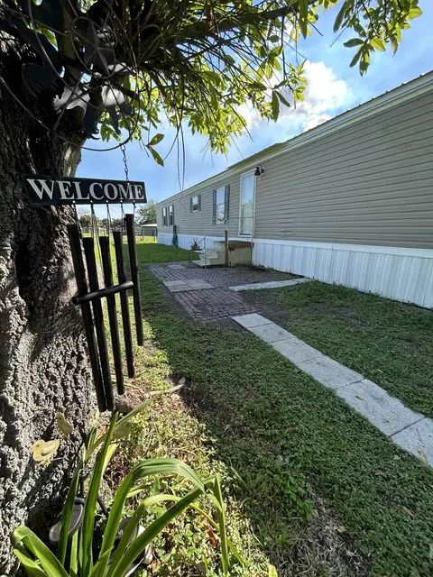 1681 Baker Hwy, Moore Haven, FL 33471