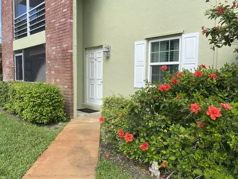 12096 Alternate A1a #F3, Palm Beach Gardens, FL 33410