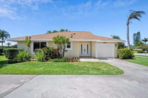 13425 Crosspointe Dr, Palm Beach Gardens, FL 33418