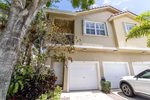 112 Lighthouse Cir #C, Tequesta, FL 33469