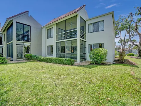 5715 Fairway Park Dr #101, Boynton Beach, FL 33437