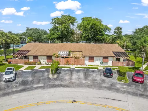 5401 NW 61st Pl, Tamarac, FL 33319