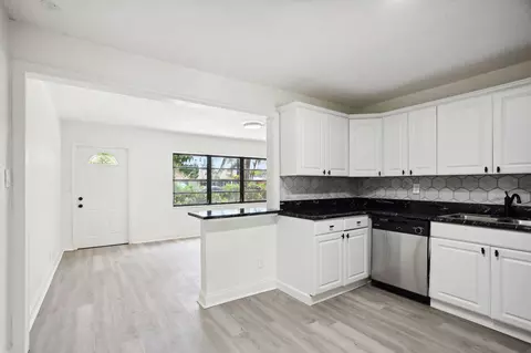 3341 NE 13th Ter, Pompano Beach, FL 33064