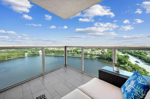 2641 N Flamingo Rd #1708N, Sunrise, FL 33323