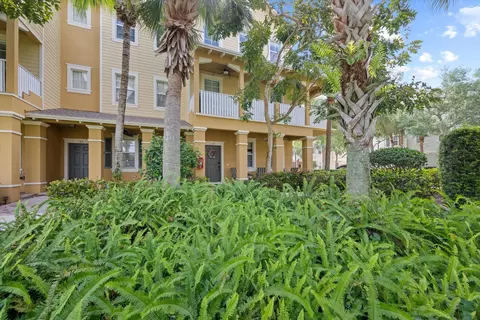 145 Seagrape Dr #107, Jupiter, FL 33458