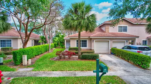 6683 Old Farm Trl, Boynton Beach, FL 33437