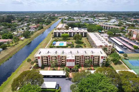 23385 S Barwood Ln S #404, Boca Raton, FL 33428