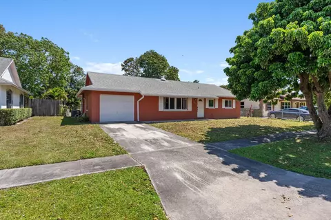 212 Wrena Dr, West Palm Beach, FL 33409
