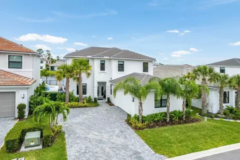 7321 Estero Dr, Lake Worth, FL 33463
