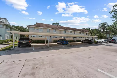 6158 Riverwalk Ln #6, Jupiter, FL 33458