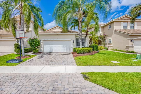 199 Isle Verde Way, Palm Beach Gardens, FL 33418