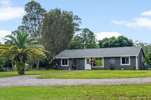 16086 E Pleasure Dr, Loxahatchee, FL 33470