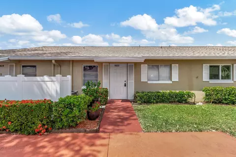 8625 Dreamside Ln, Boca Raton, FL 33496