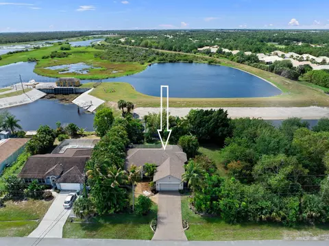 2674 SE South Blackwell Dr, Port Saint Lucie, FL 34952