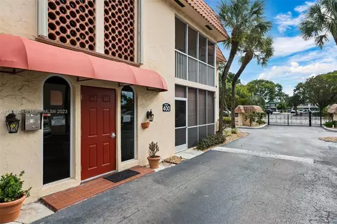 101 E Mcnab Rd #405, Pompano Beach, FL 33060