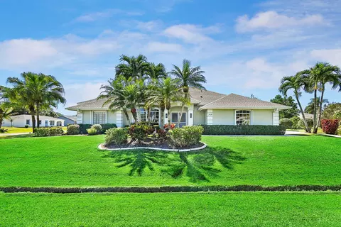 2434 SE Hallahan St, Port Saint Lucie, FL 34952