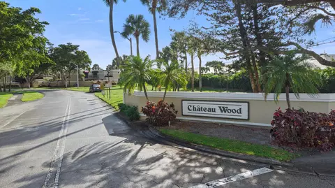 3770 Village Dr #B, Delray Beach, FL 33445