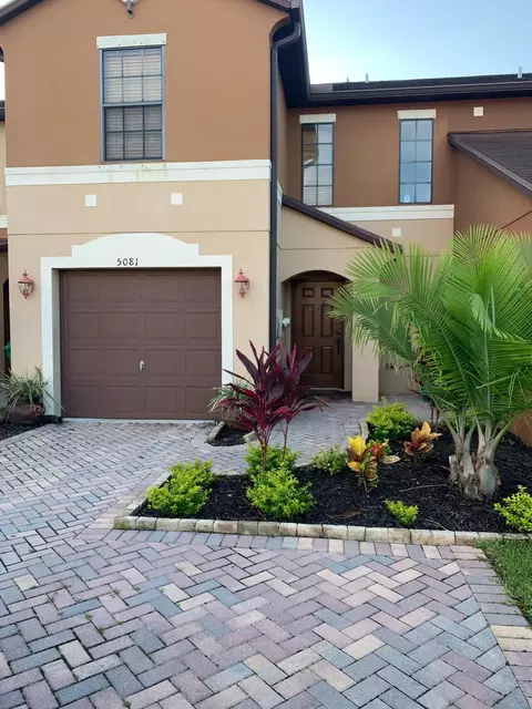 5081 NW Coventry Cir, Port Saint Lucie, FL 34986