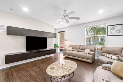 1268 Via Panzani, Boynton Beach, FL 33426