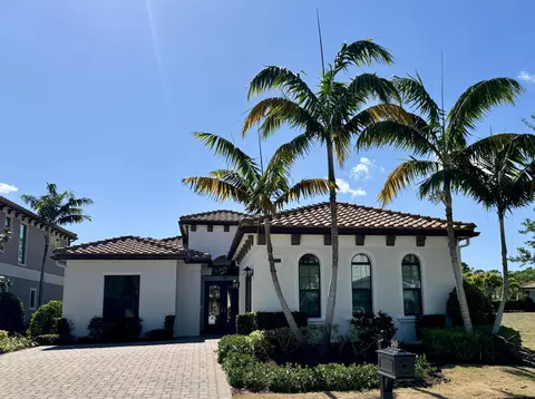 263 SE Calmo Cir, Port Saint Lucie, FL 34984