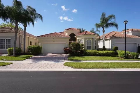 7154 Lorenzo Ln, Delray Beach, FL 33446