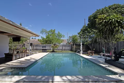 441 SW 5th Ave, Boynton Beach, FL 33435