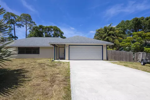 8806 Brookline Ave, Fort Pierce, FL 34951