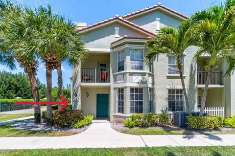 807 Belmont Pl, Boynton Beach, FL 33436