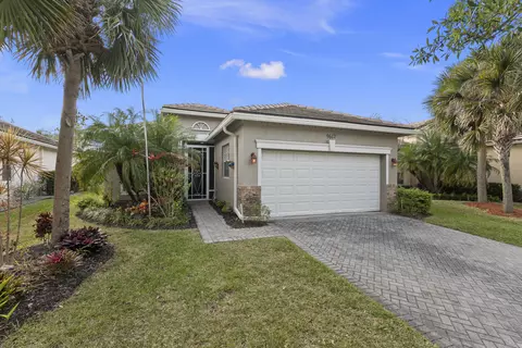 9612 SW Flowermound Cir, Port Saint Lucie, FL 34987