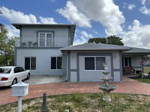 2222 Freedom St, Hollywood, FL 33020