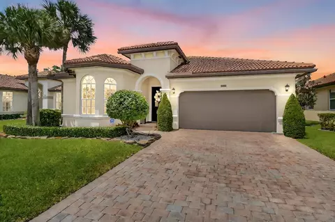 7221 Damita Dr, Lake Worth, FL 33463