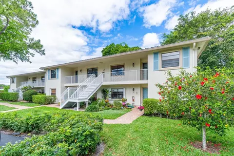 17 Westgate Ln #G, Boynton Beach, FL 33436
