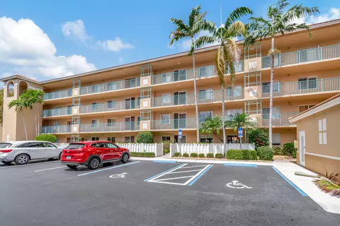 12565 Imperial Isle Dr #103, Boynton Beach, FL 33437