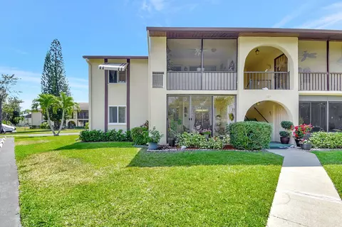 327 Pine Ridge Cir #C-1, Greenacres, FL 33463