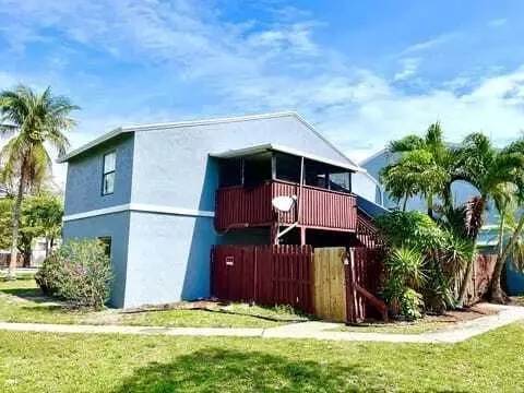 13 Crossings Cir #F, Boynton Beach, FL 33435
