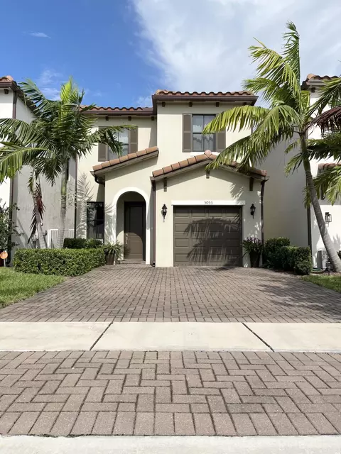 5053 Laurel Oak Dr, Riviera Beach, FL 33410