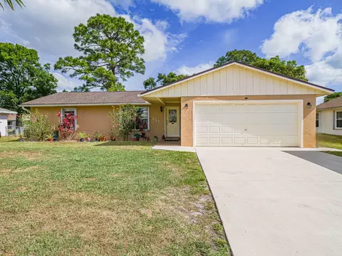 551 SW Butler Ave, Port Saint Lucie, FL 34983