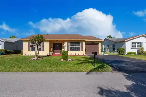 6389 Summer Sky Ln, Greenacres, FL 33463