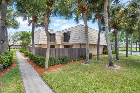 6419 64th Way, West Palm Beach, FL 33409