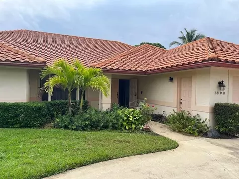 1898 Staimford Cir, Wellington, FL 33414