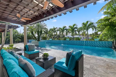 1255 Seminole Dr, Fort Lauderdale, FL 33304