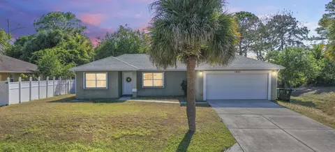 1902 SW Brisbane St, Port Saint Lucie, FL 34984